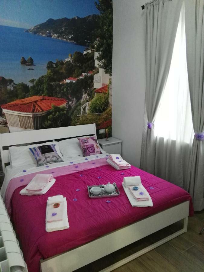 Villa Vittoria Mini Hotel Салерно Екстер'єр фото